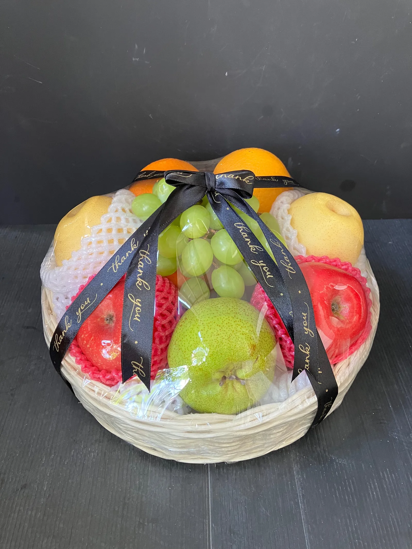 Sweet Harvest – Goldenfruit fruit hamper